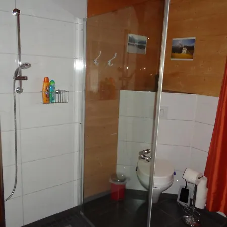 Barrierefreies Im Blockhaus Mit Sauna Am See * Soyen