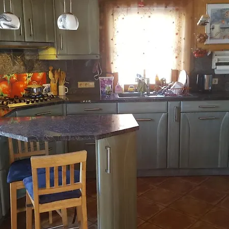בית אירוח Barrierefreies Im Blockhaus Mit Sauna Am See